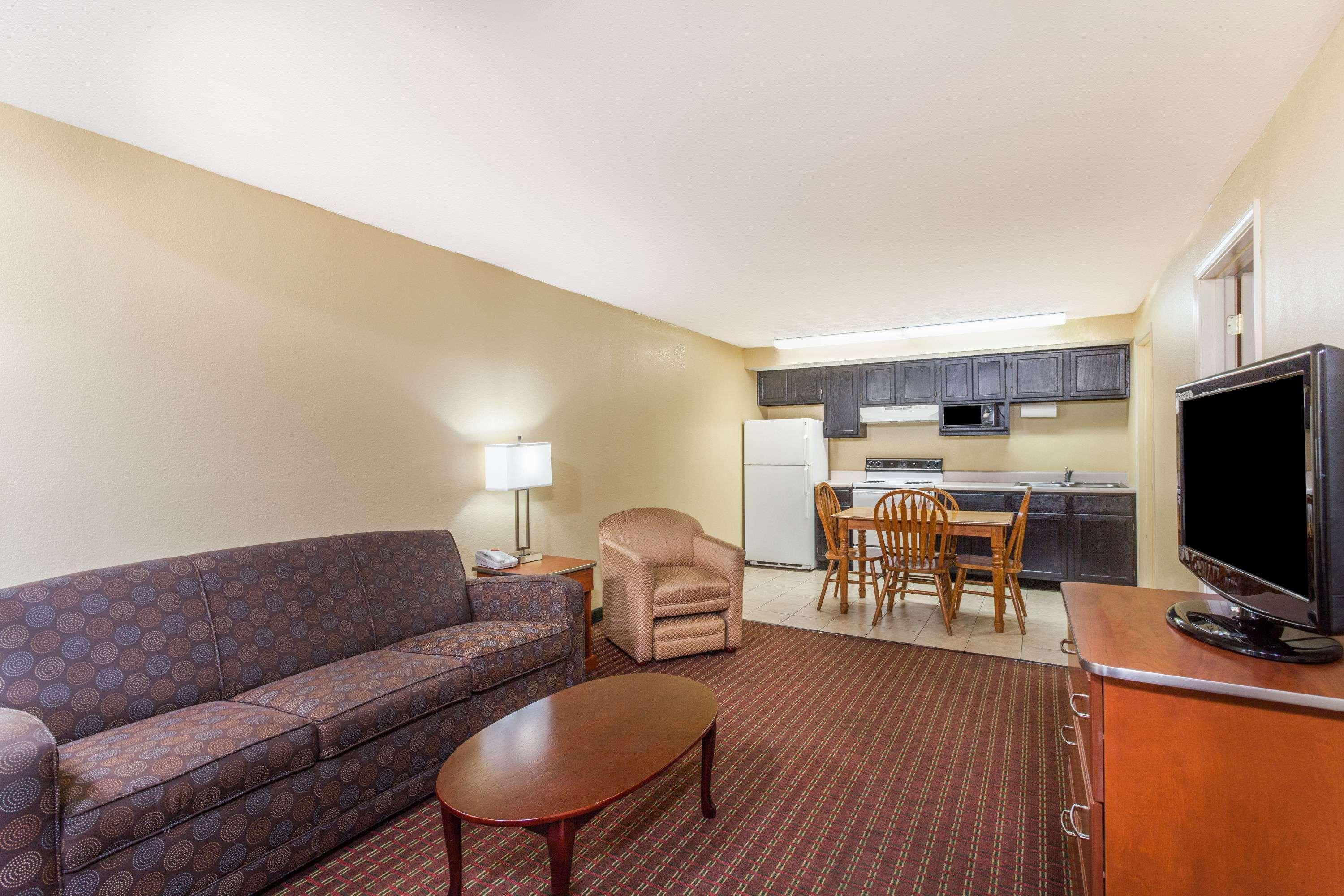 Hotel Baymont By Wyndham Pigeon Forge Near Island Drive Exterior foto