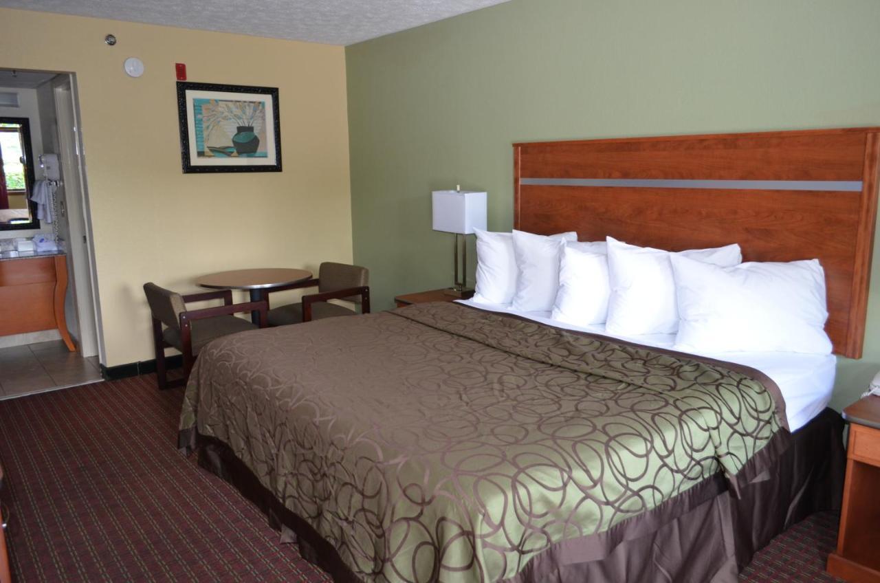 Hotel Baymont By Wyndham Pigeon Forge Near Island Drive Habitación foto
