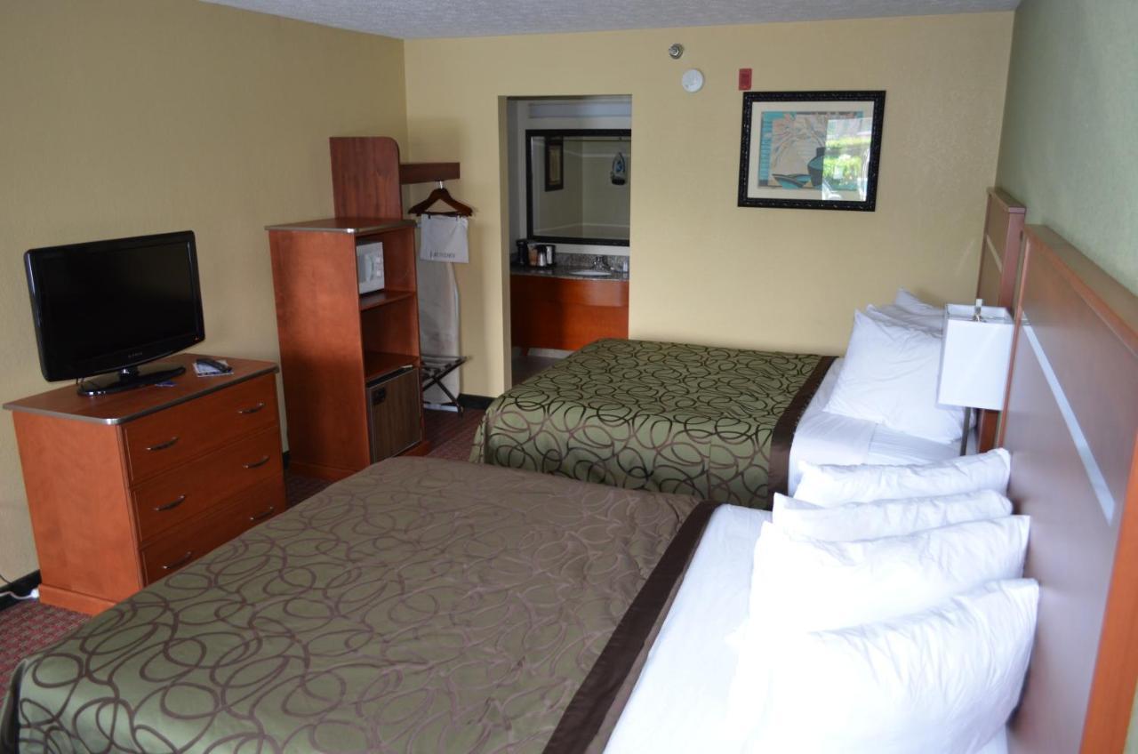 Hotel Baymont By Wyndham Pigeon Forge Near Island Drive Habitación foto